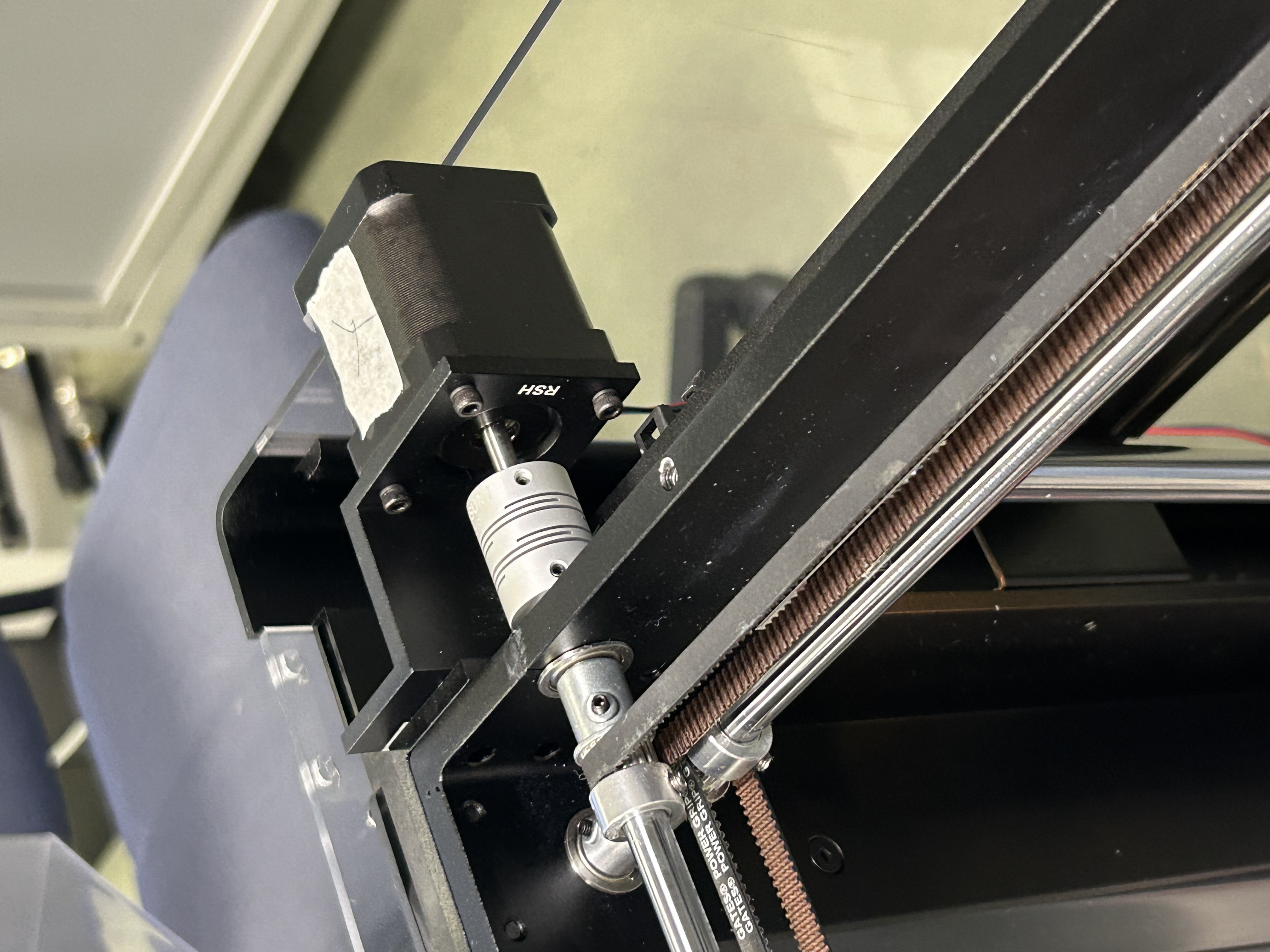 改造后的液体处理平台局部照片